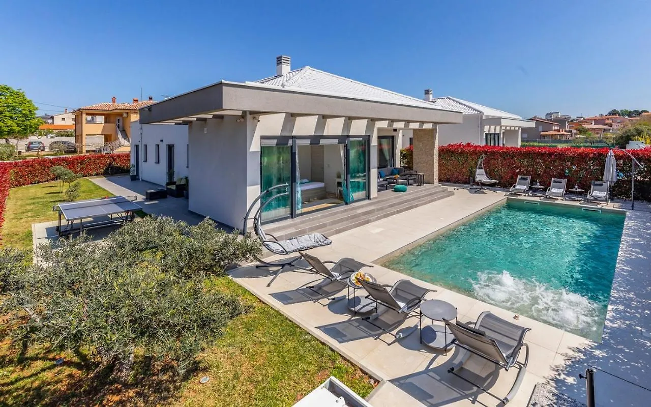 Villa Patras - Pool Mit Hydromassage - Istriensonne 0673 Pula