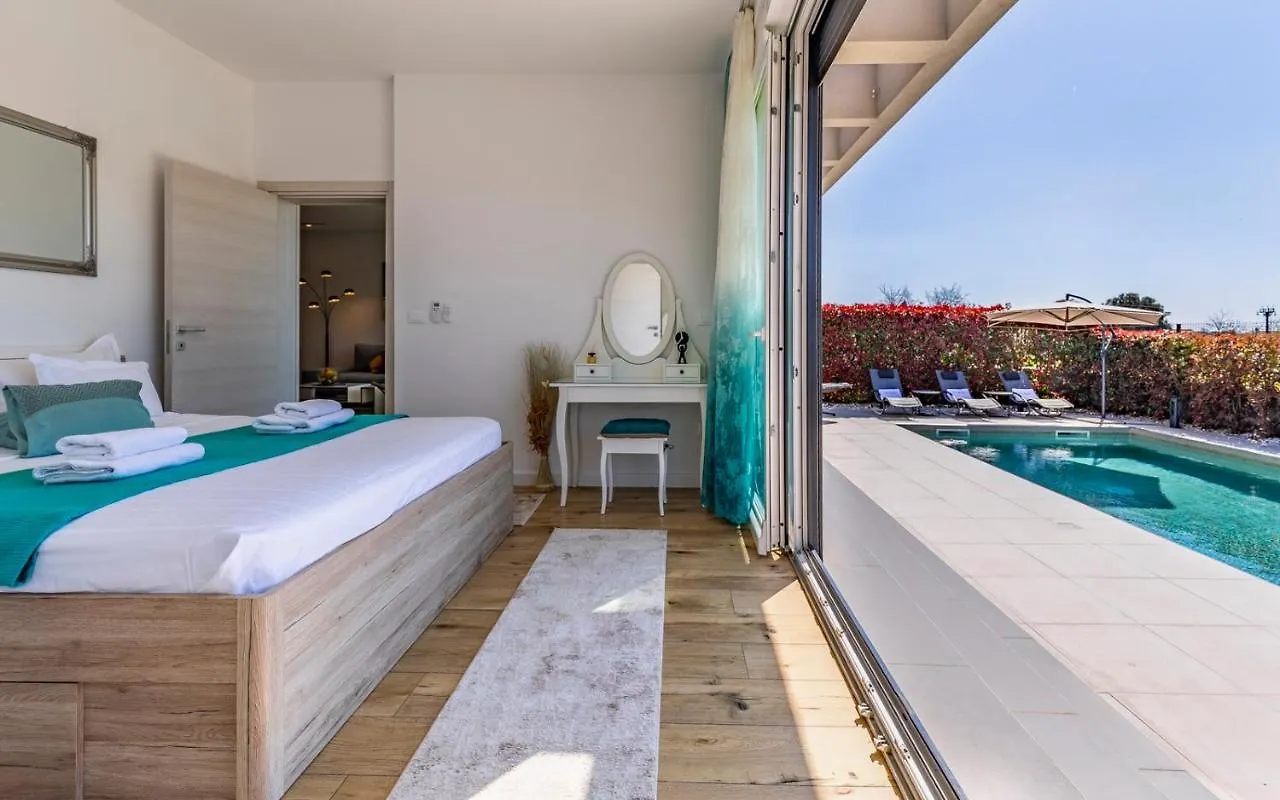 Villa Patras - Pool Mit Hydromassage - Istriensonne 0673 Pula
