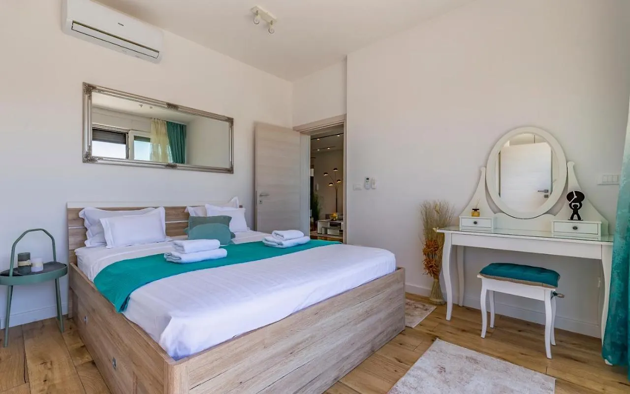 Villa Patras - Pool Mit Hydromassage - Istriensonne 0673 Pula